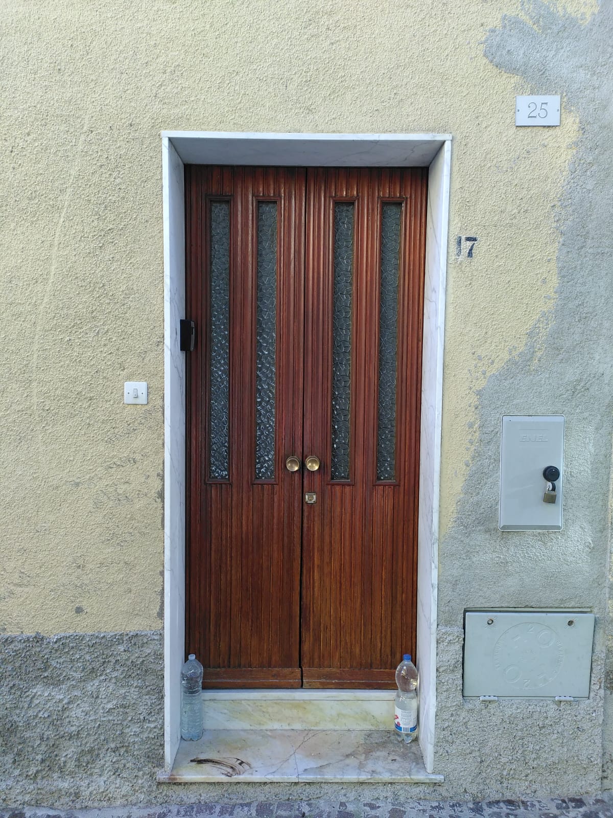 Beppe's, Via Sant'Agrippino 25, Lenno. Good option for whoever directly reaches the meeting point from the parking lots of Via A. Diaz